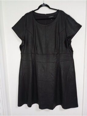 Lane Bryant Elegant Evening Dress Plus Size 26 Black Faux Leather Short Sleeve